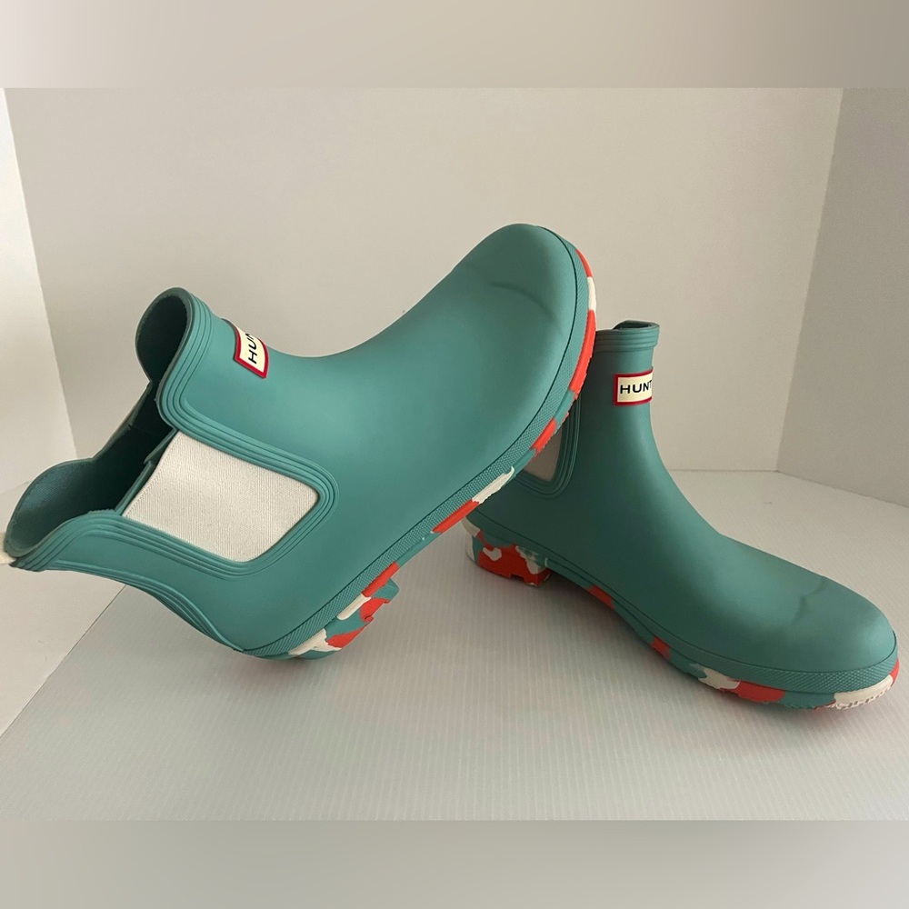 Hunter Chelsea Short Rubber Boots - color Seafoam sz 6US/37EU
